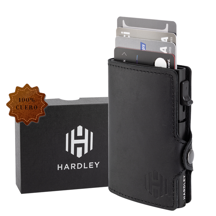 png_1500x1500_68489407